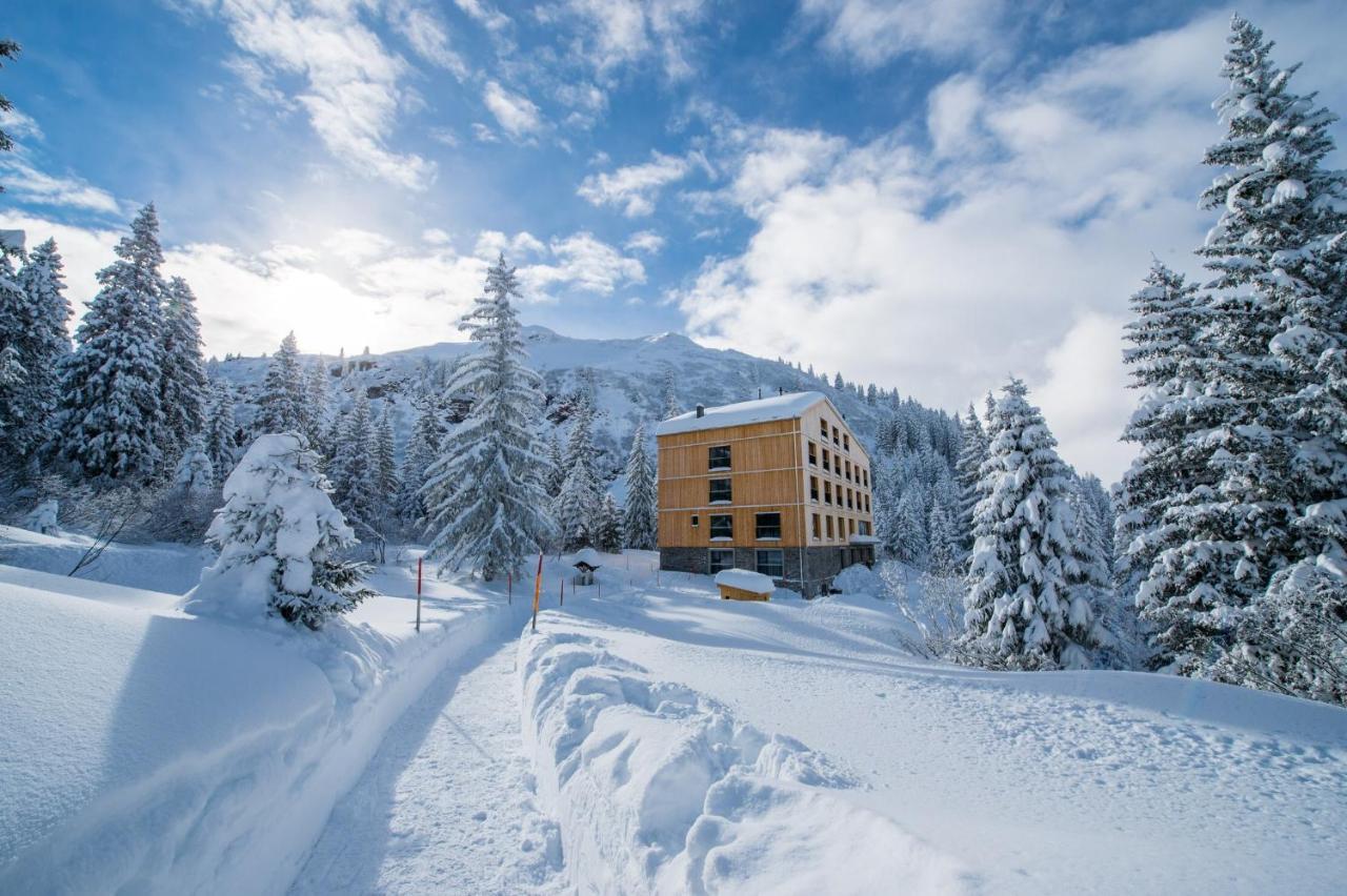 Berghotel Mettmen Schwanden  Buitenkant foto