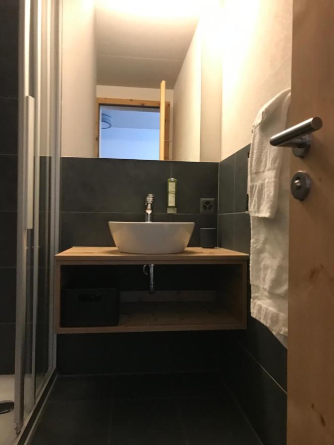 Berghotel Mettmen Schwanden  Buitenkant foto