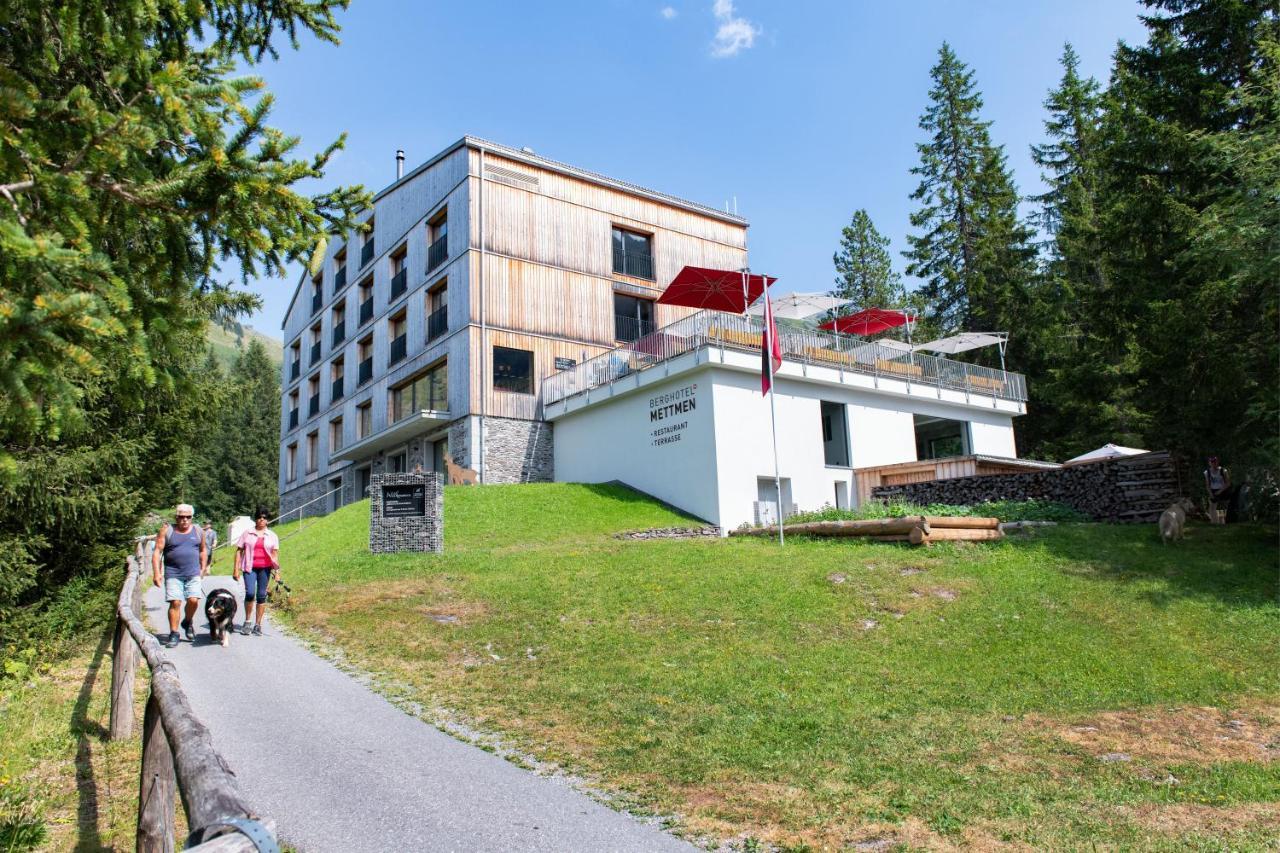 Berghotel Mettmen Schwanden  Buitenkant foto