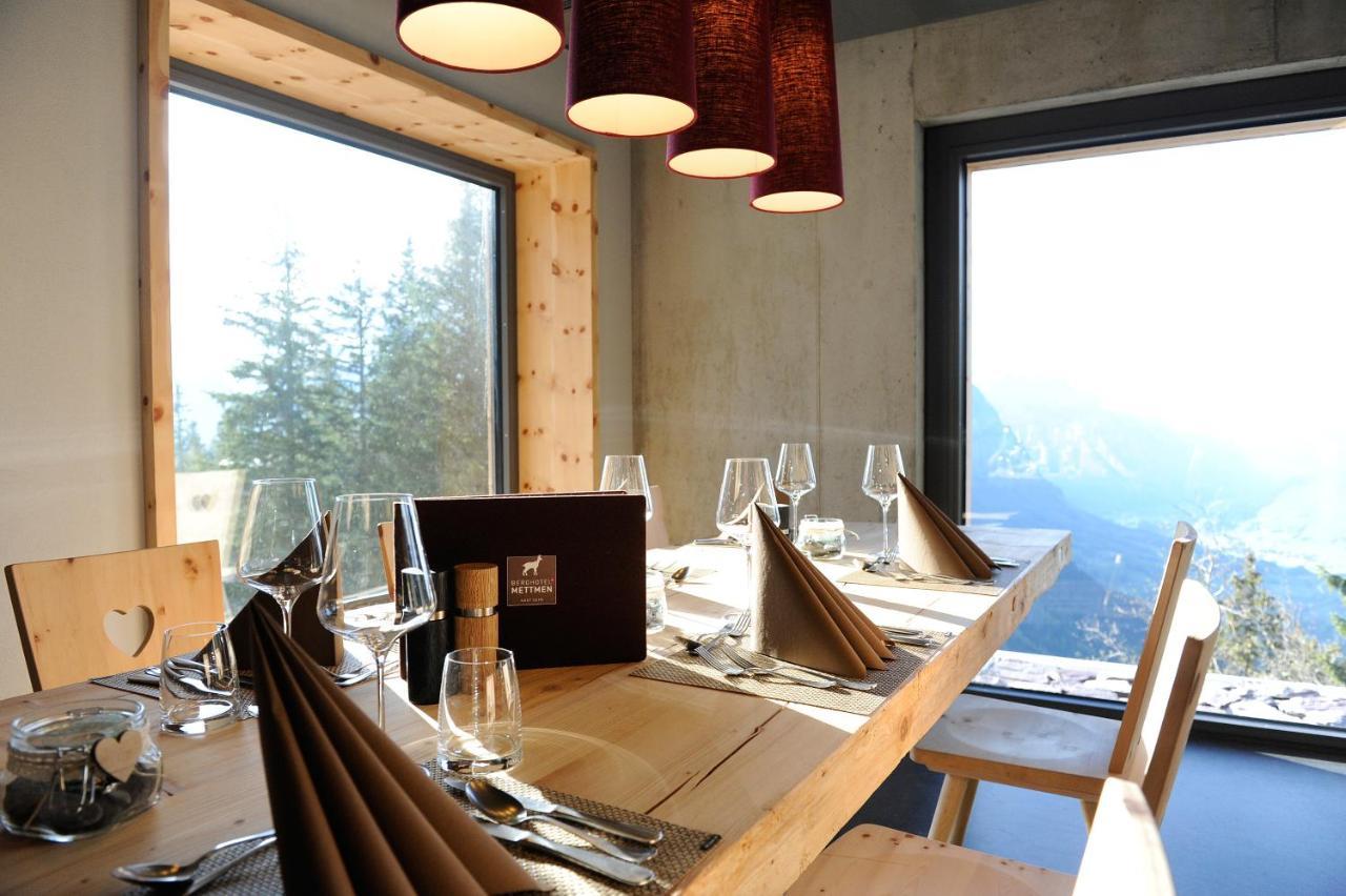 Berghotel Mettmen Schwanden  Buitenkant foto